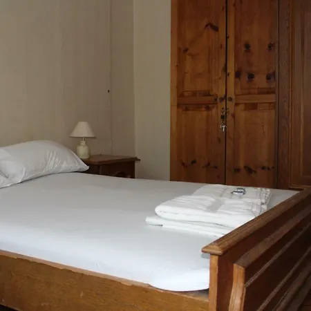 Guest Guest house